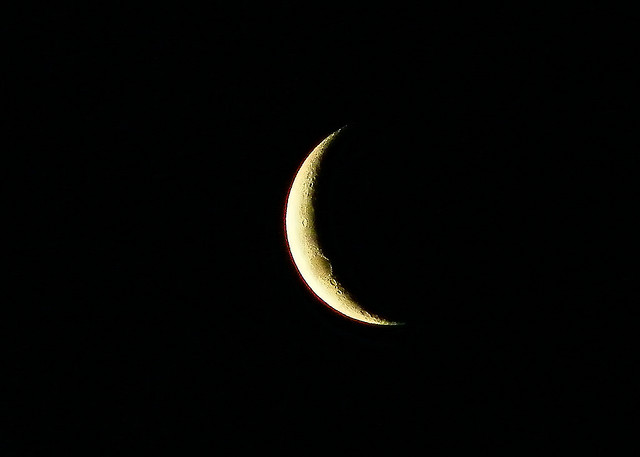 Crescent moon - bulan sabit / emrank